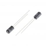 4,7μF/63V; 20%; 105°C; THT; radiální; Ø4mm; RM=1,5mm